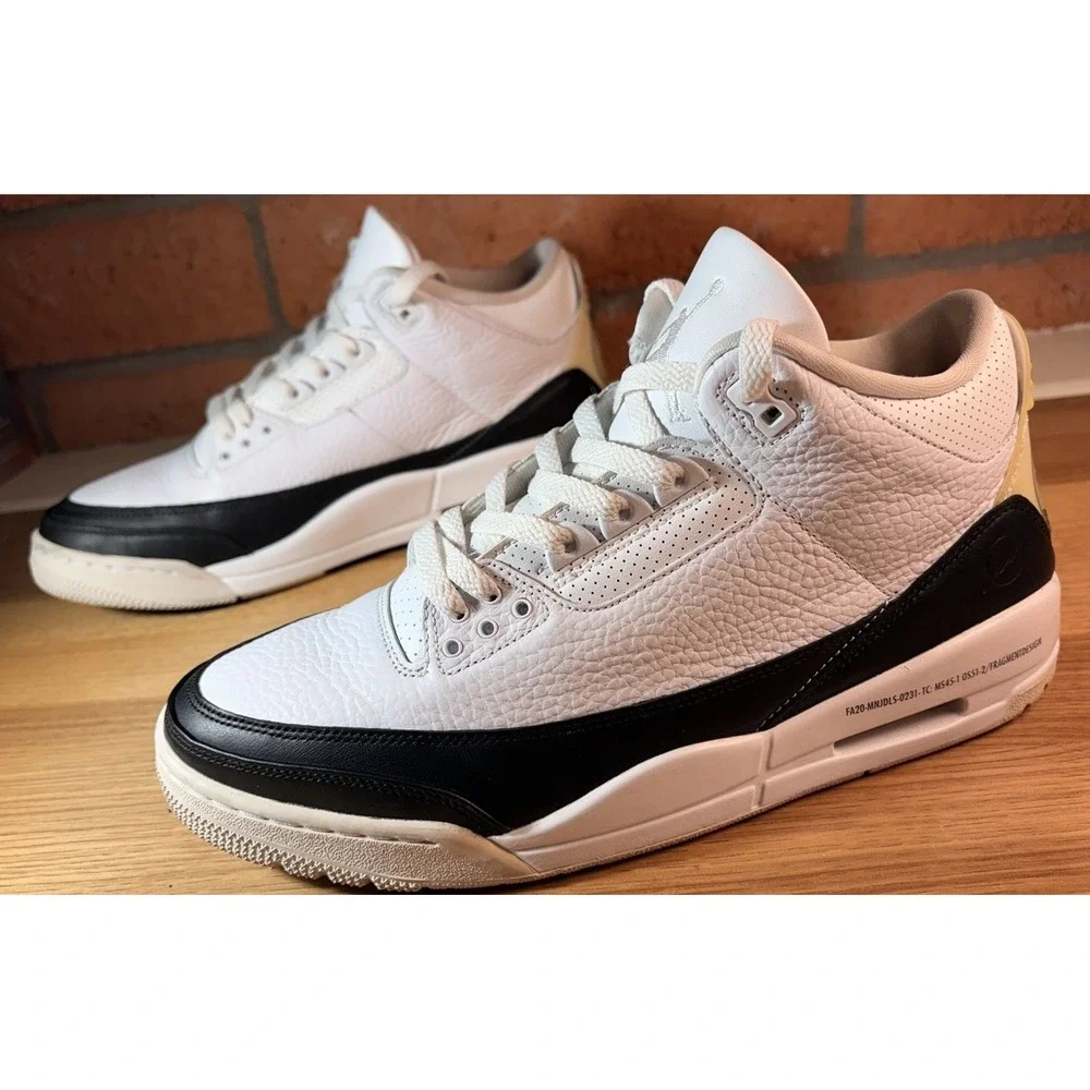 Size 10.5 - Jordan 3 Retro SP x Fragment Design Mid White DA3595-100 Pre-owned